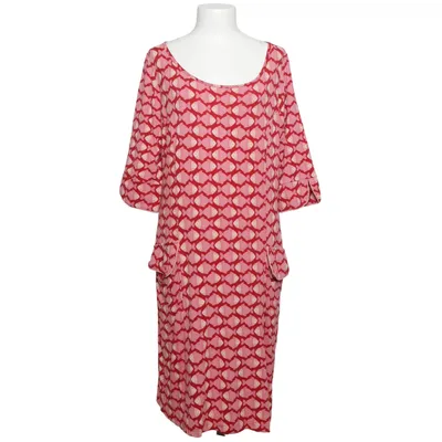 Robe (Rouge, Rose) de Tante Betsy