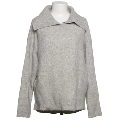 Sweater (Gray) from Arnie Says