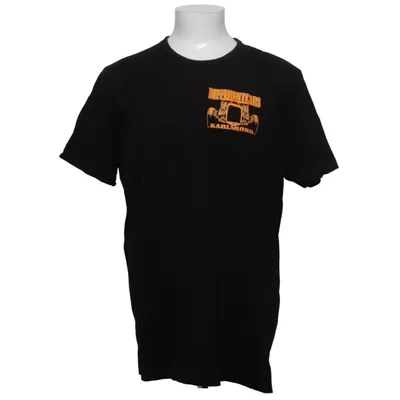 T-shirt (Svart) från 1832 Bomull