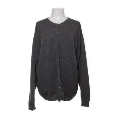 Kofta (Grå) från Pringle of Scotland Kashmir