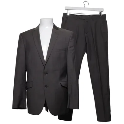 Suit (move SLIM LINE) from Move Digel