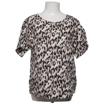 Haut (Blanc, Noir, Beige) de Oui Lin