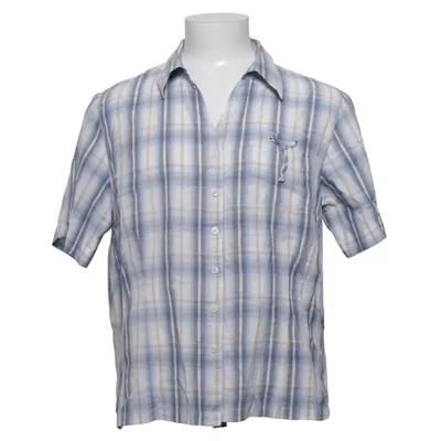 Chemise à manches courtes (Emm skjorta, rutig skjorta, kortärmad skjorta, blå rutig skjorta, vit blå skjorta, beige blå skjorta, herrskjorta, XL skjorta, sommarskjorta, bomullsskjorta, 100% bomull, sval skjorta, semester skjorta, midsommar outfit, grillkväll, sommarstuga, vardagsskjorta, casual skjorta, skjorta till shorts, skjorta till jeans, skjorta till linnebyxor, semesterstil, preppy stil, klassisk herrstil, ledig sommarstil, ljus rutig skjorta, sommarbas, weekend outfit, svensk sommar) de Emm Coton