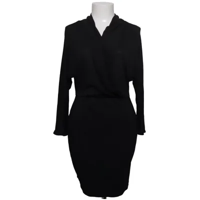 Robe (Noir) de Soaked in Luxury Élasthane, Polyester, Tencel, Viscose