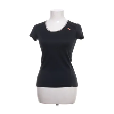 Träningstopp (CORI TEE) från Röhnisch Polyester