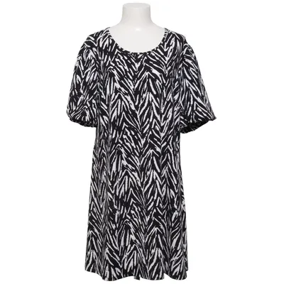 Robe (Noir, Blanc) de Capsule