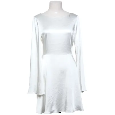 Cocktailklänning (Vit) från Hanna Schönberg x NA-KD Polyester