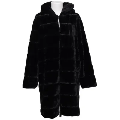 Vinterjacka (Svart) från Beloved Polyester