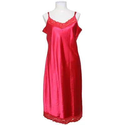 Slip (Pink) from Halens Polyester