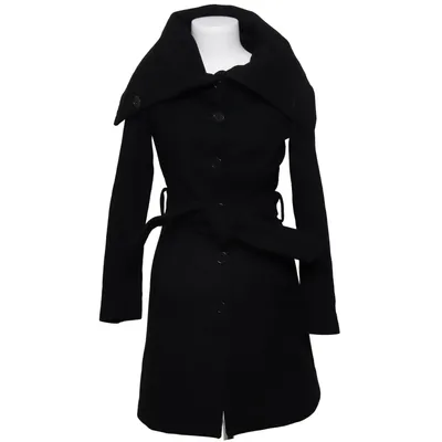 Coat (Black) from Adele Fado