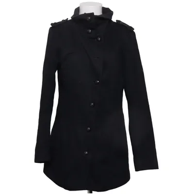 Mantel (Schwarz) von Capture Polyester, Wolle