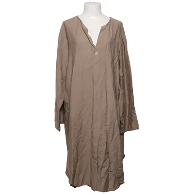 Robe (Beige) de Tippy
