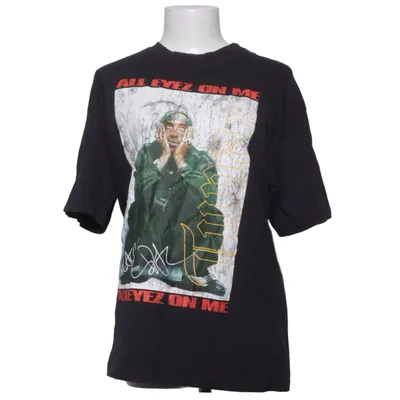 T-shirt (All Eyez On Me) från 2Pac Ekologisk bomull