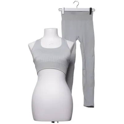Ensemble de vêtements de sport (Gris) de Vanquish Élasthane, Polyamide, Polyester