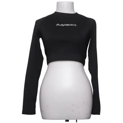 Sports top (Black) from PrettyLittleThing