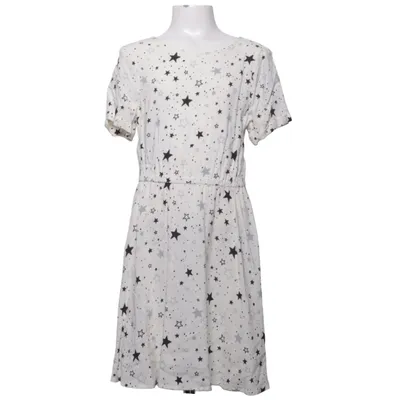 Robe (Blanc, Noir) de Here + There by C&A Viscose