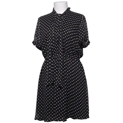 Klänning (Svart, Vit) från Forever 21 Polyester