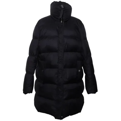 Down coat (Black) from Saki Sweden