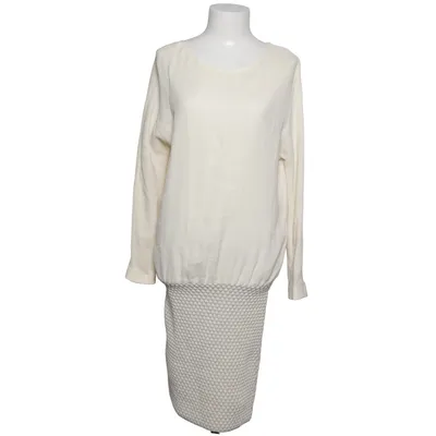 Robe (Blanc) de Jay Ahr