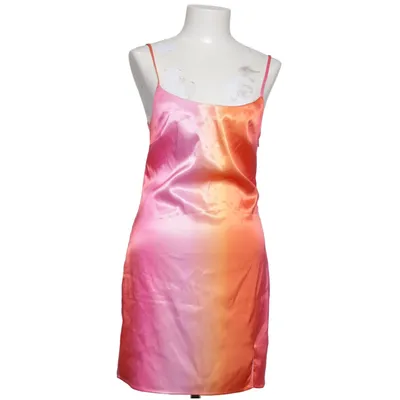 Klänning (Rosa, Orange, Röd) från NA-KD