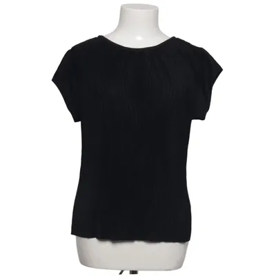 Top (Black) from Garment