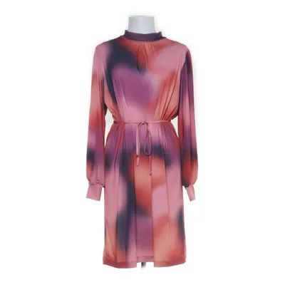 Klänning (Blur Dress) från Nümph Polyester, Elastan
