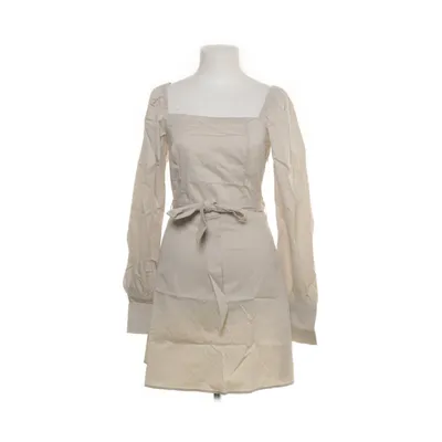 Jurk (Straight Shape Puffy Sleeve Dress) van NA-KD Polyamide, Katoen