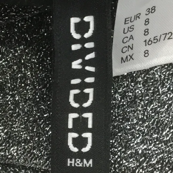 H&m black outlet label