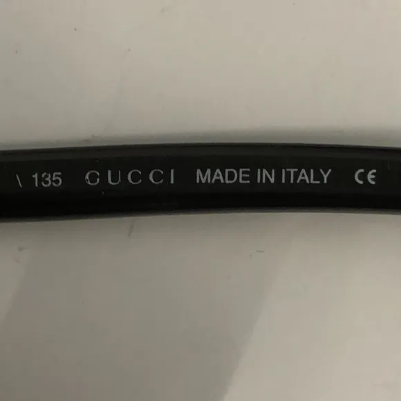 Gucci sunglasses serial online number