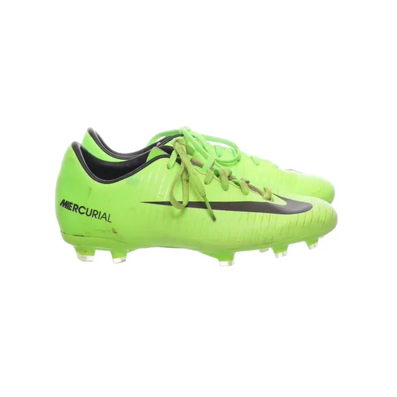 Nike voetbalschoenen best sale maat 33