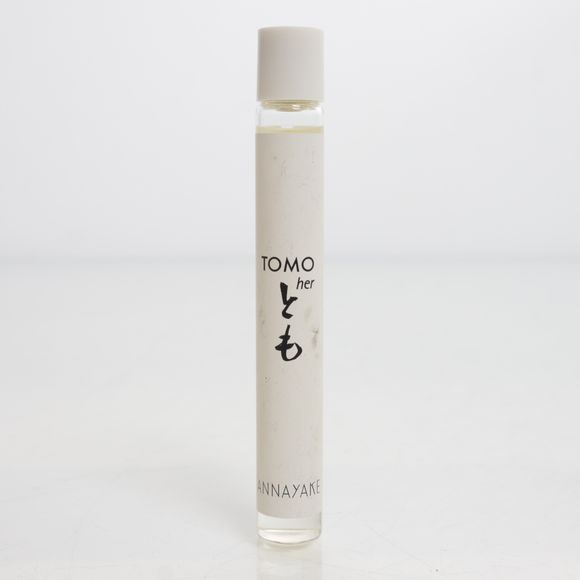 Annayake (Tomo Her) from Eau Sellpy | de Parfum For
