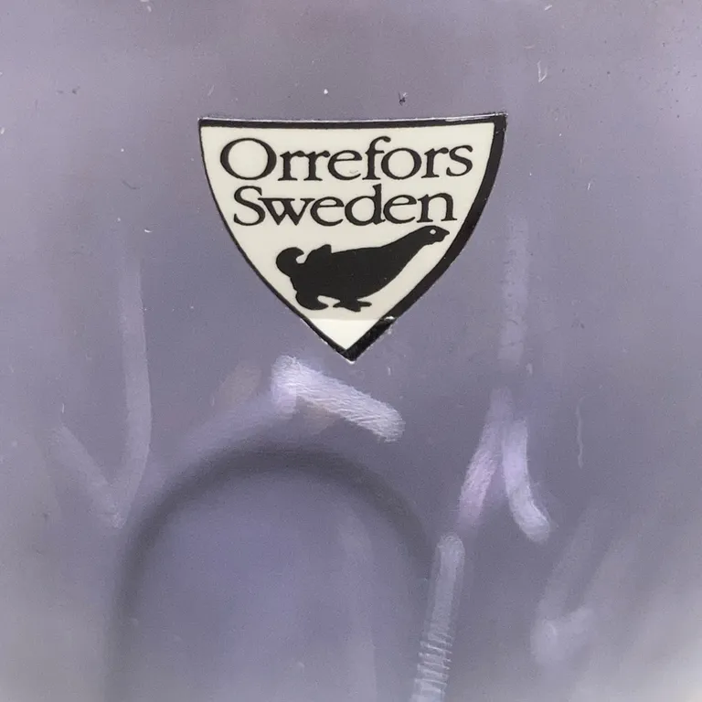 Skål (Lila) från Orrefors Sweden - Varumärke