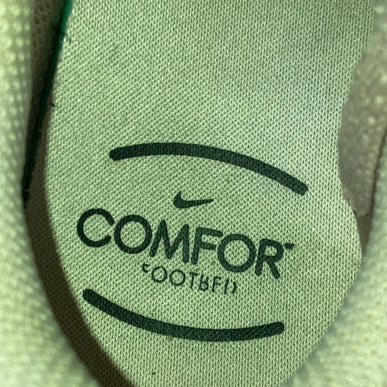 Sneakers (Renew In-Season Tr 9) från Nike - Smutsig - Insida