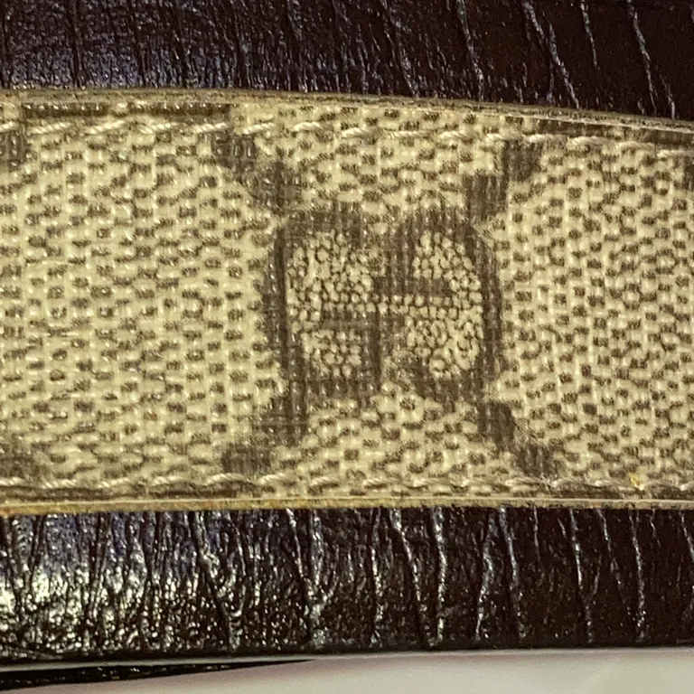 Bälte (GG Supreme Belt with Double G Buckle) från Gucci - Detaljbild