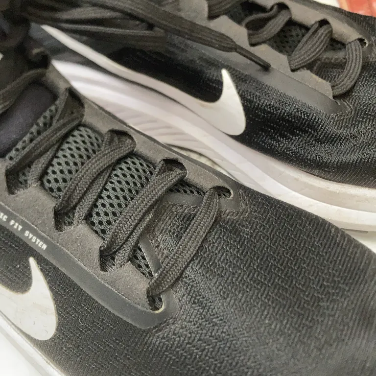 Träningsskor (Svart) från Nike - Smutsig - Ovansida