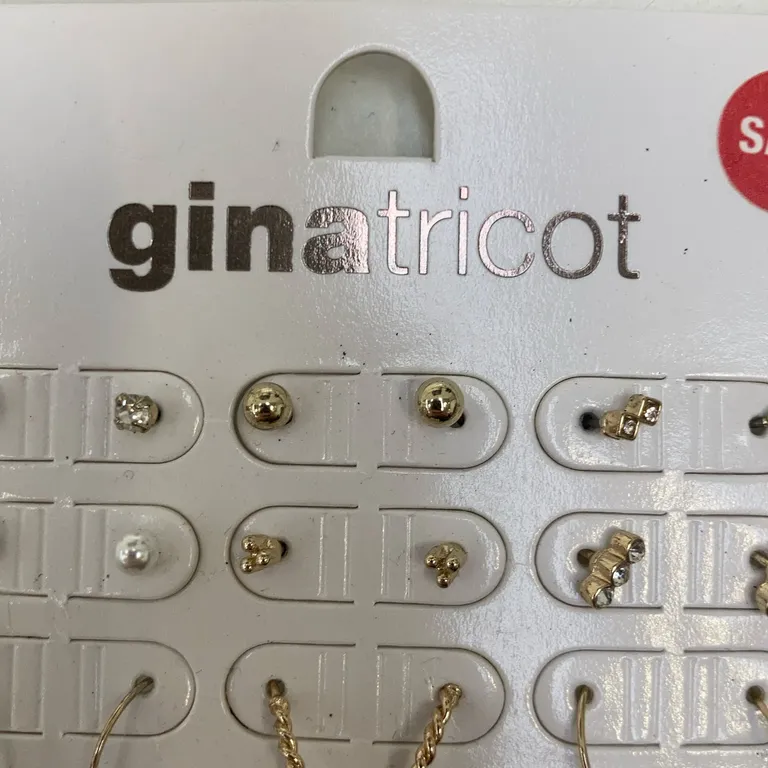 Örhängen (Guldfärgad) från Gina Tricot Okänd metall - Varumärke