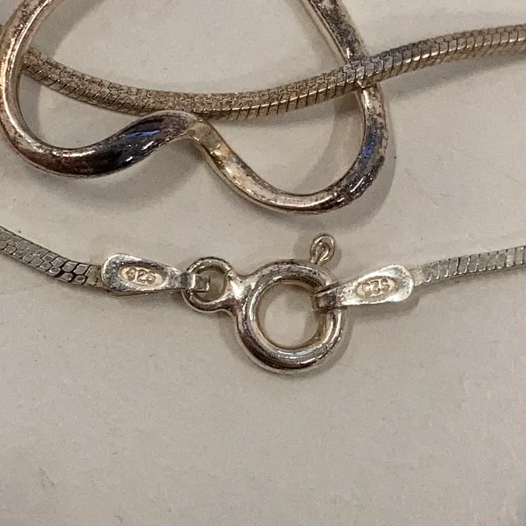 Halsband (Silverfärgad) från Guldfynd Silver - Bild av äkthetsbevis
