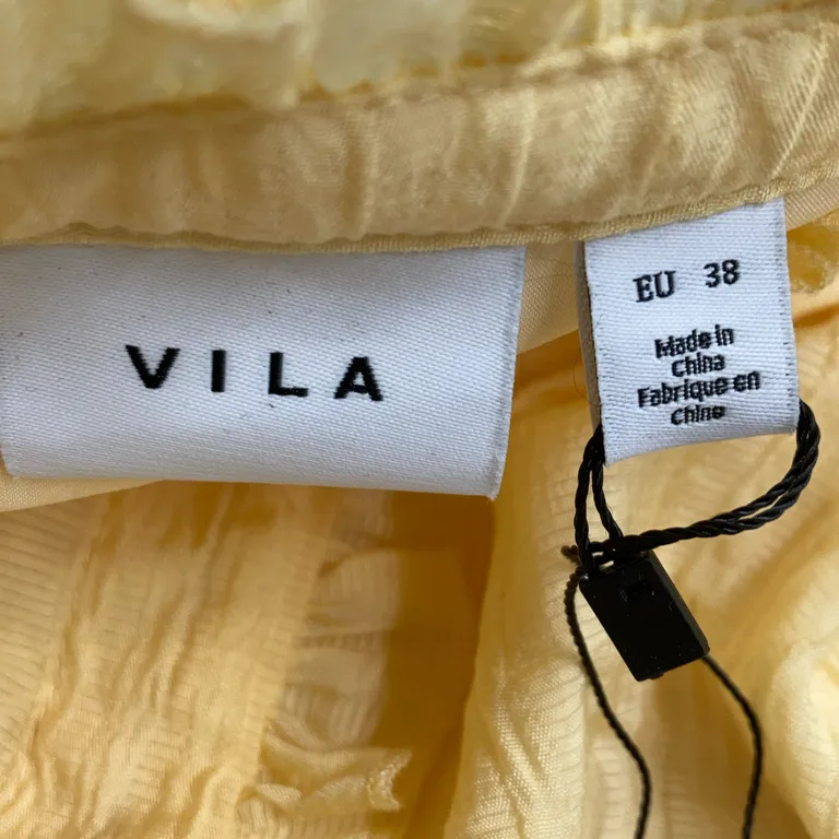 Klänning (Gul) från VILA - Varumärke