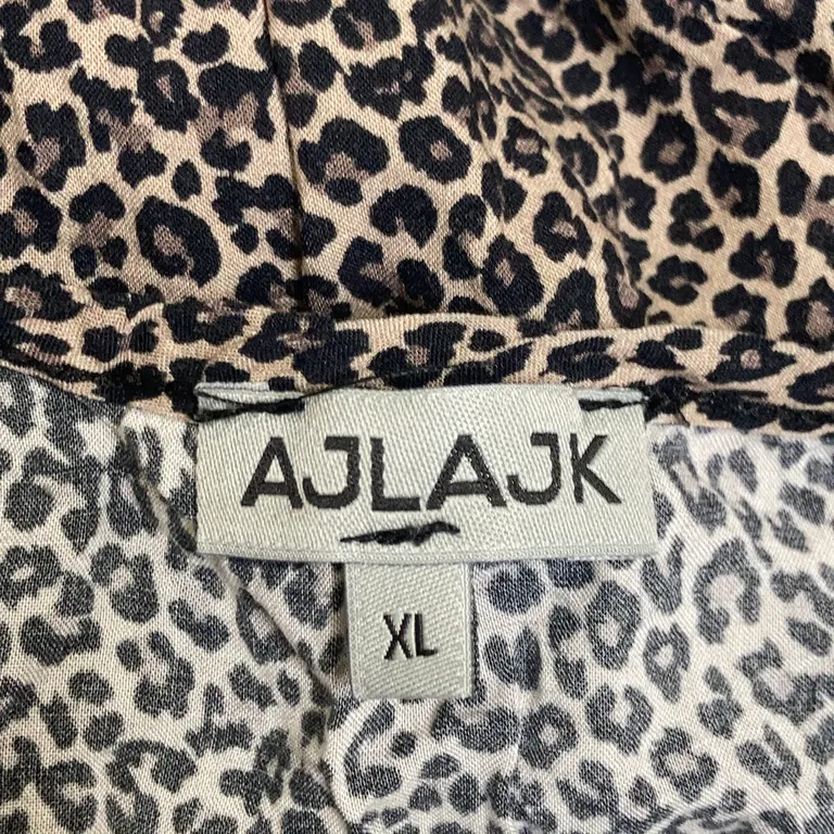Pyjamas (Svart, Brun) från Ajlajk Viskos - Varumärke