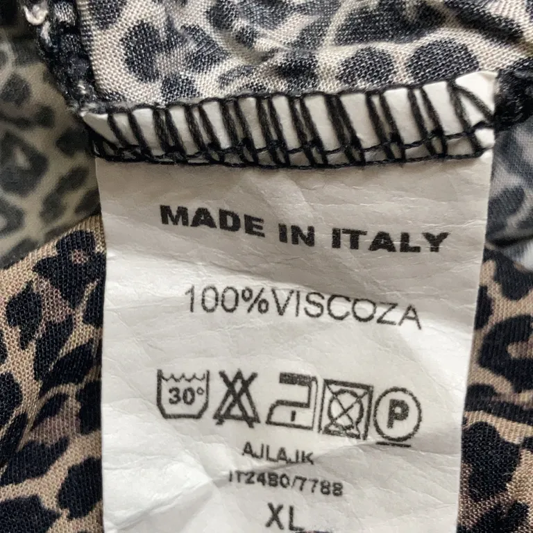 Pyjamas (Svart, Brun) från Ajlajk Viskos - Materialetikett