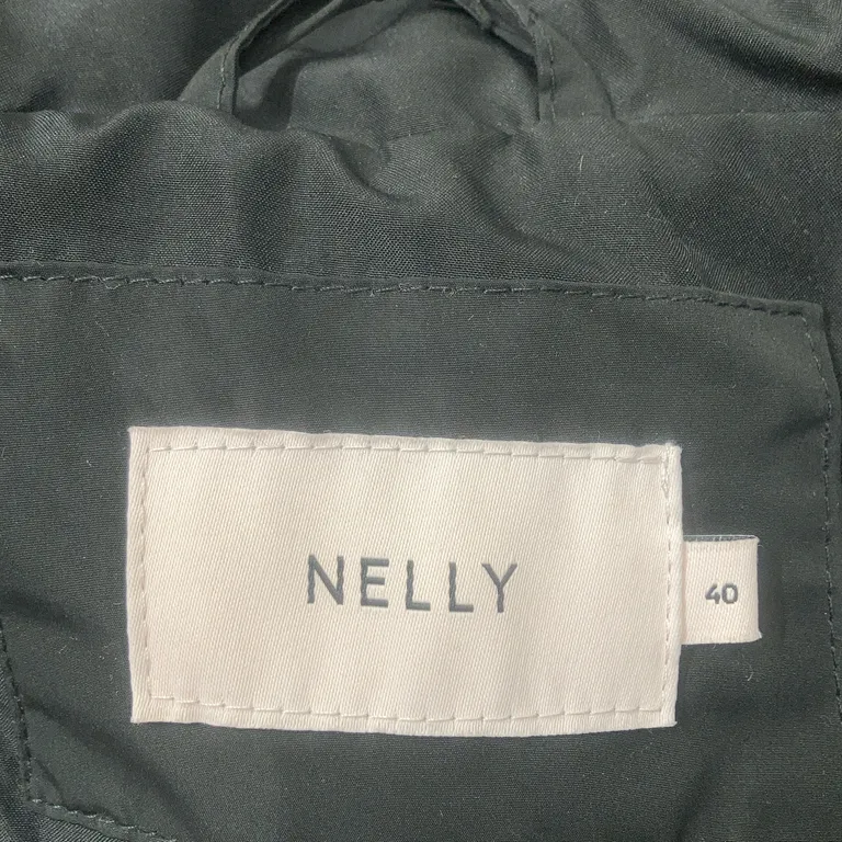 Jacka (Svart) från Nelly Polyester - Varumärke