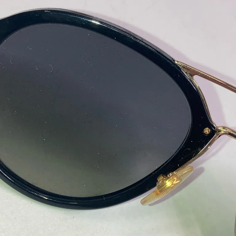 Solglasögon (RB 4253 601/71) från Ray-Ban - Fläckig - Glas