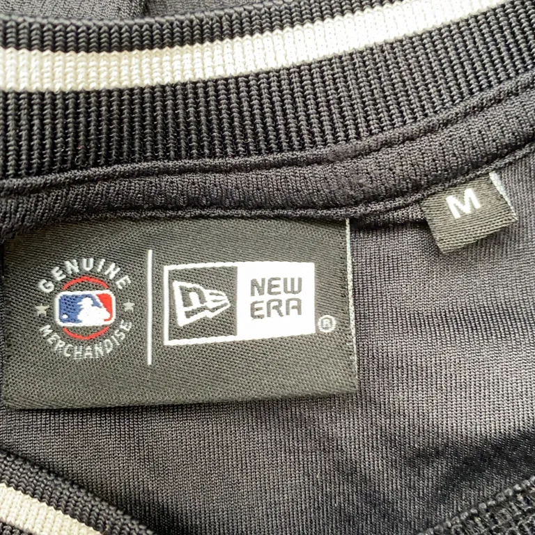 T-shirt (Svart) från New Era Polyester - Varumärke