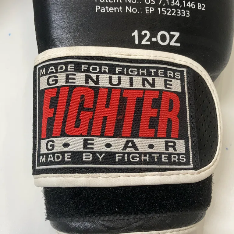 Boxningshandskar (Svart, Flerfärgad) från Genuine Fighter Gear Skinn - Varumärke