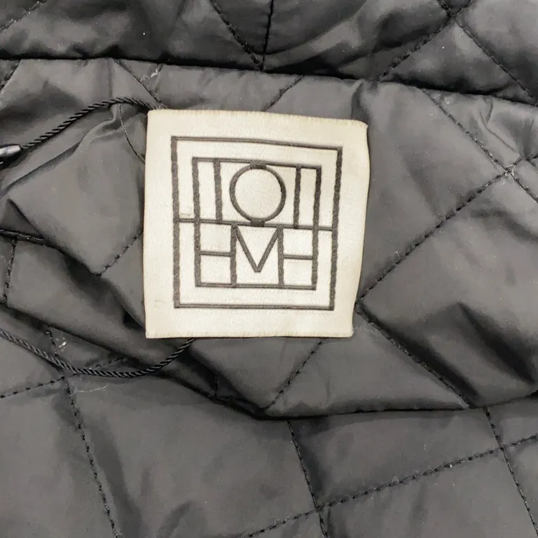 Kappa (Svart) från Totême Polyester - Varumärke