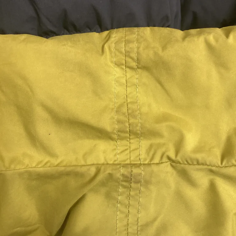 Vändbar jacka (Levi's Bomber Down Jacket) från Levi Strauss & Co Polyester - Fläckig - Krage/nacke