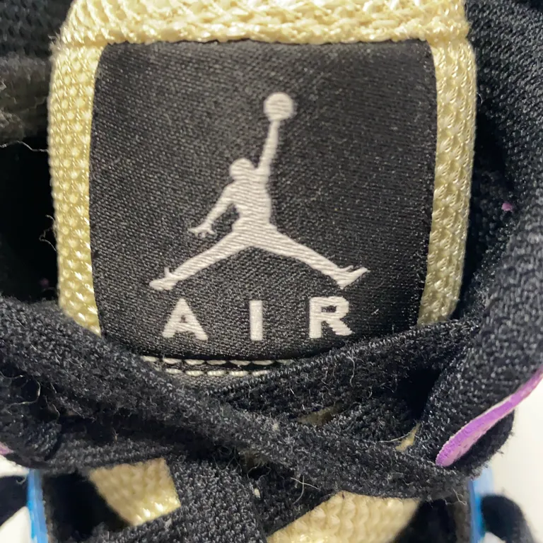 Sneakers (Jordan 1 Mid SE Multi-Color ) från Nike Air Jordan Skinn - Varumärke