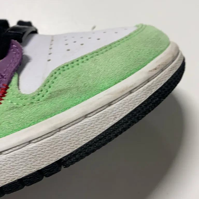Sneakers (Jordan 1 Mid SE Multi-Color ) från Nike Air Jordan Skinn - Fläckig - Yttersula