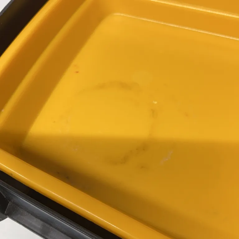 Verktygslåda från Biltema - Smutsig - Insida