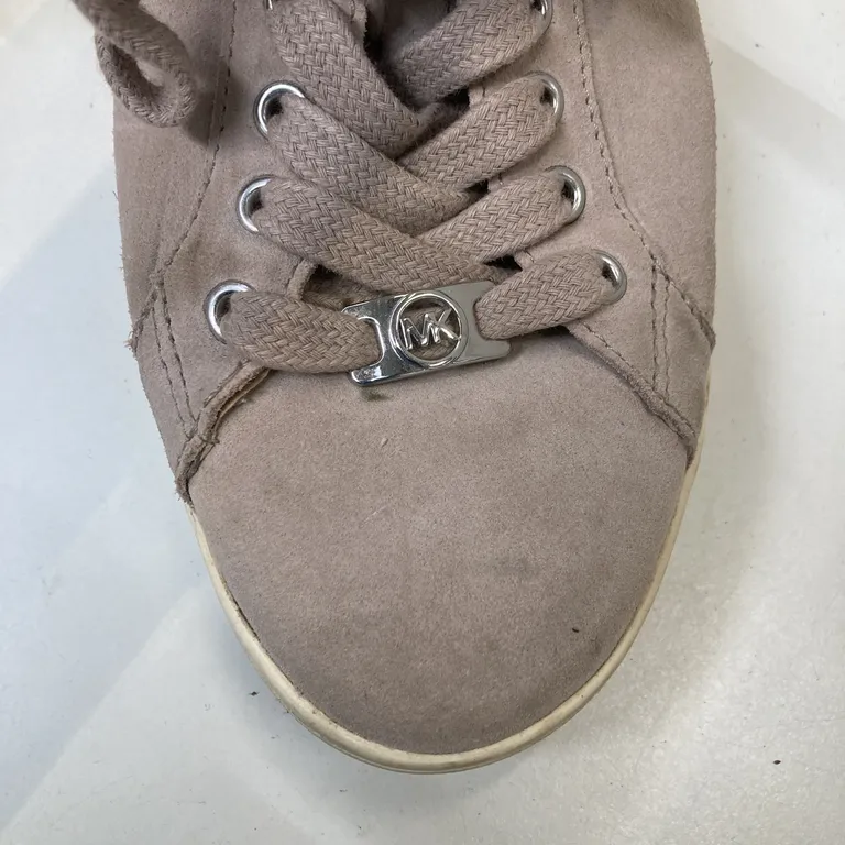 Sneakers (Beige) från Michael Kors - Slitet - Framsida
